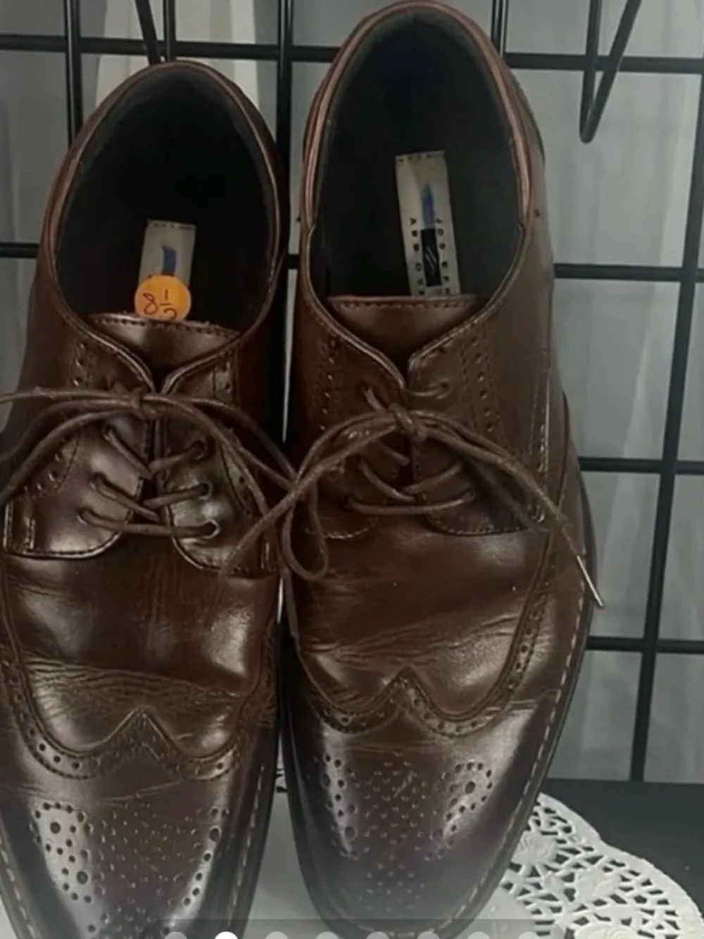 Joseph Abboud Brown Leather Wingtip Oxfords. EUC
